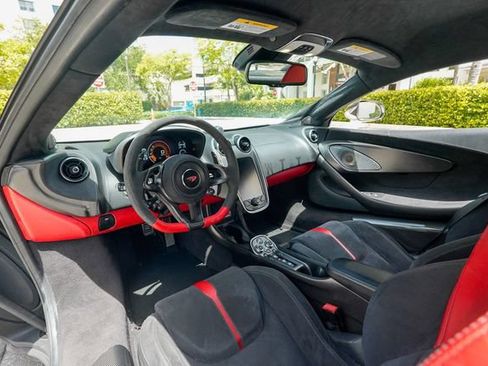Used 2017 McLaren 570S Coupe RWD image 3
