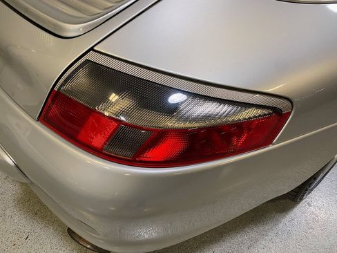 Used 2004 Porsche 911 Carrera RWD image 40