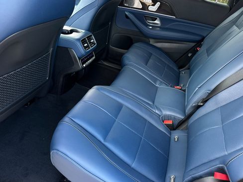 New 2025 Mercedes-Benz GLS 580 4MATIC image 10