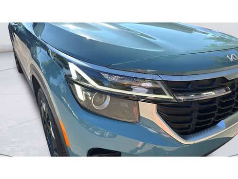 Used 2024 Kia Seltos EX FWD image 36