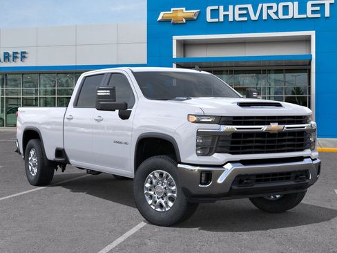 New 2025 Chevrolet Silverado 3500 LT AWD/4WD image 9