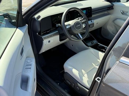 Used 2024 Hyundai Kona Limited image 7