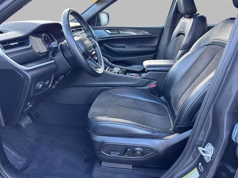 Used 2022 Jeep Grand Cherokee Altitude image 10