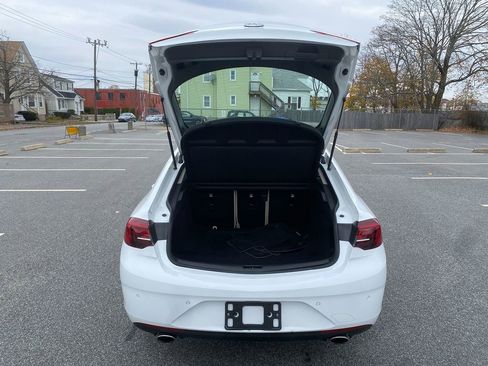 Used 2019 Buick Regal Essence w/ Driver Confidence Package I image 25