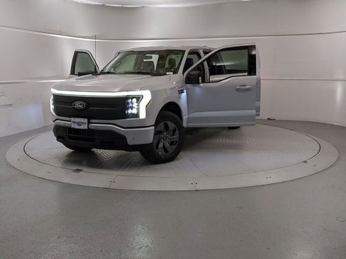 New 2025 Ford F150 Lightning Flash image 12