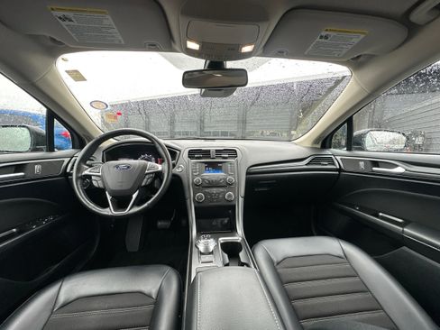 Used 2018 Ford Fusion SE image 29