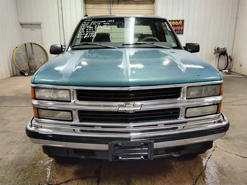 Used 1998 Chevrolet Silverado 1500 4x4 Extended Cab w/ Preferred Equipment Group 2 image 7