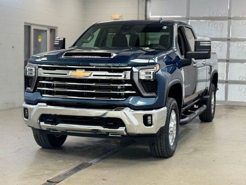 New 2026 Chevrolet Silverado 2500 LTZ image 3