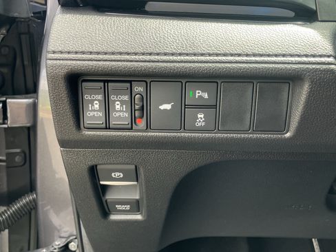 Used 2026 Honda Odyssey Elite image 30