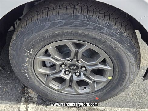 New 2026 Ford Expedition Active image 13