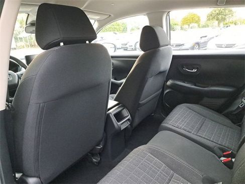 Certified 2023 Honda HR-V LX image 11