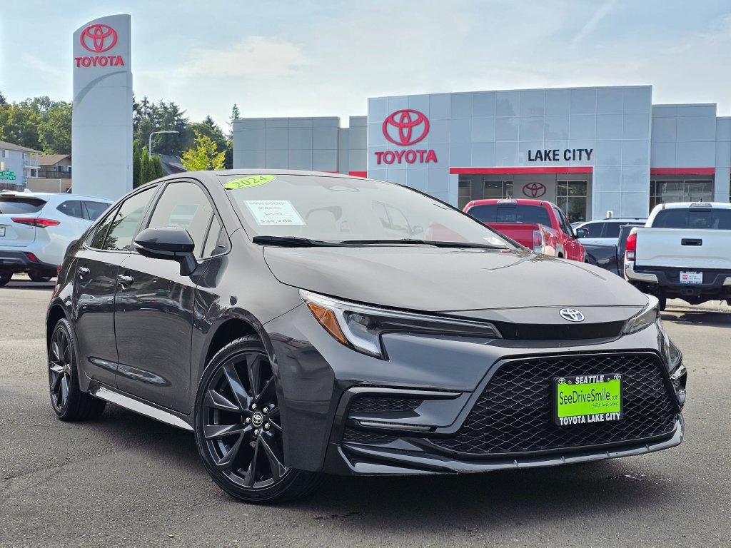 Certified 2024 Toyota Corolla SE FWD image 1