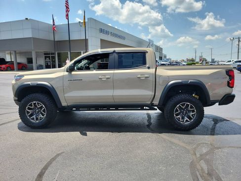 Used 2024 Chevrolet Colorado ZR2 w/ ZR2 Convenience Package III AWD/4WD image 7