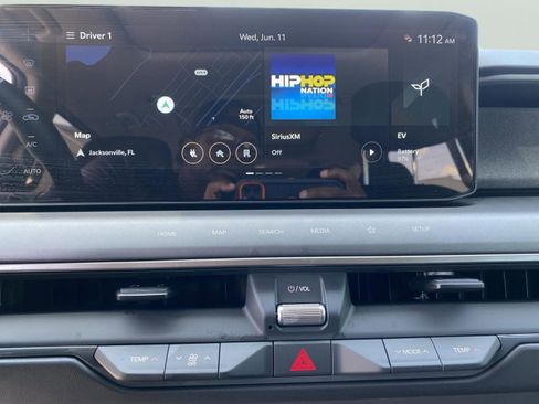 New 2026 Kia EV9 Wind image 16