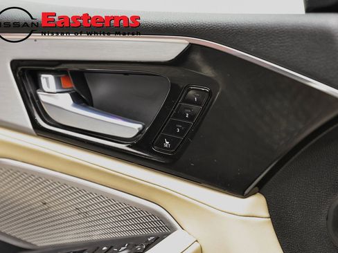 Used 2024 Acura MDX SH-AWD w/ Technology Package image 20