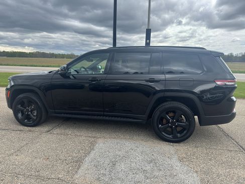 Used 2024 Jeep Grand Cherokee L Limited w/ Luxury Tech Group II AWD/4WD image 6