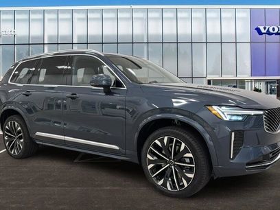 New 2026 Volvo XC90 B5 Core w/ Protection Package Premier