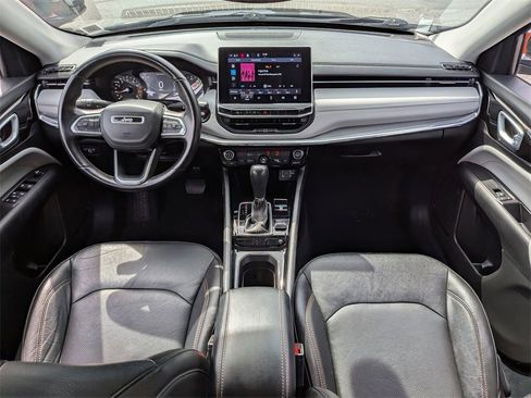 Used 2022 Jeep Compass Limited image 19