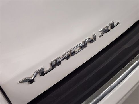 Used 2018 GMC Yukon XL Denali w/ Denali Ultimate Package image 13