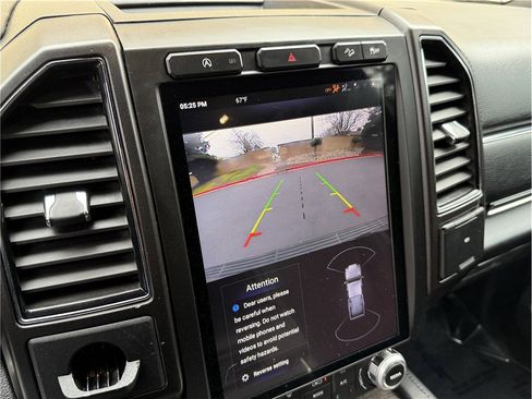 Used 2019 Ford Expedition Max Limited image 16