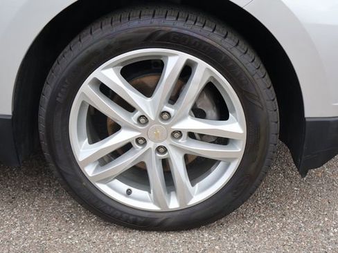 Used 2020 Chevrolet Equinox Premier image 10