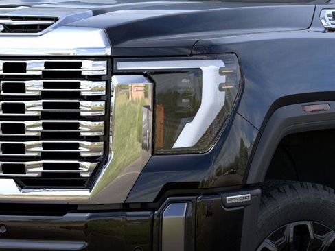 New 2025 GMC Sierra 2500 Denali w/ Denali Reserve Package image 10