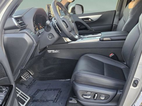 Certified 2024 Lexus LX 600 F Sport image 9