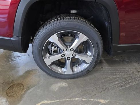 New 2026 Jeep Grand Cherokee L Limited AWD/4WD image 19