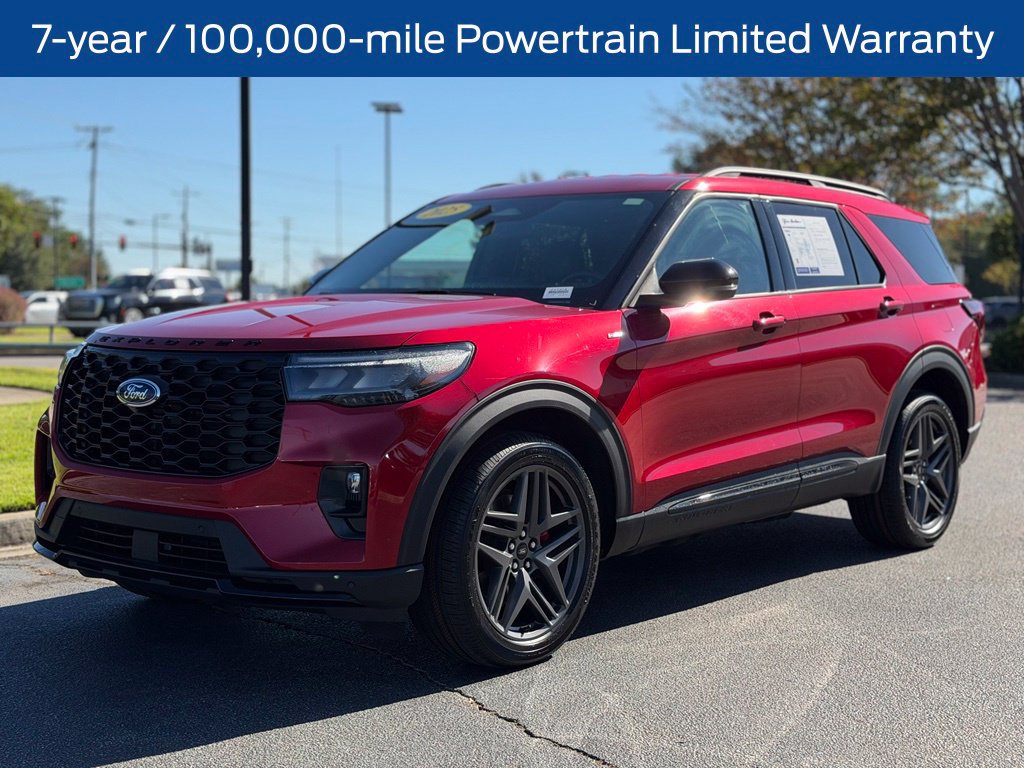 Used 2025 Ford Explorer ST-Line w/ ST-Line Street Pack AWD/4WD image 4