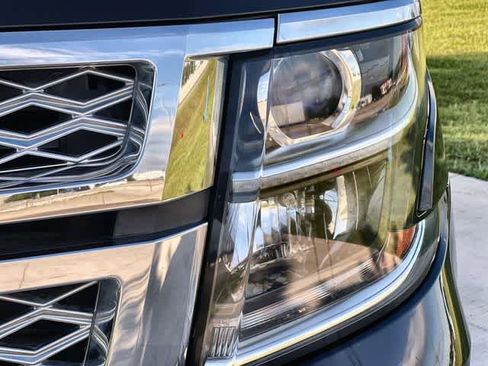 Used 2017 Chevrolet Tahoe LT w/ LT Signature Package AWD/4WD image 24