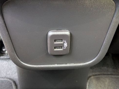 Used 2023 Chevrolet Equinox LS w/ LS Convenience Package image 14