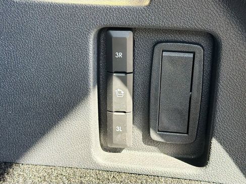 Used 2025 Lincoln Aviator Reserve w/ Illumination Package RWD image 13