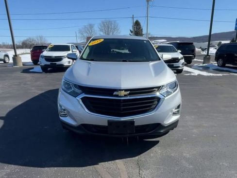 Used 2018 Chevrolet Equinox LT image 3