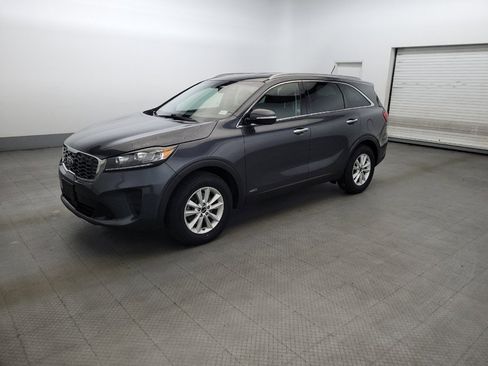 Used 2020 Kia Sorento LX w/ LX I4 Convenience Package AWD/4WD image 2