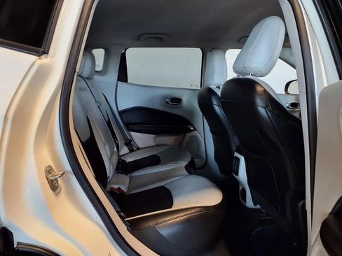 Used 2020 Jeep Compass Limited FWD image 9