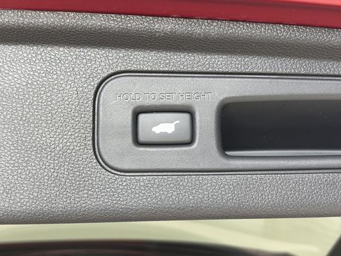 Used 2025 Honda Odyssey Touring image 16