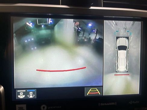 Used 2023 Toyota 4Runner Limited AWD/4WD image 17