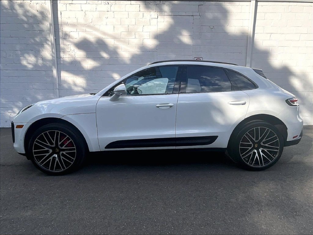 Certified 2026 Porsche Macan S AWD/4WD image 2