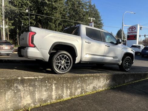 Used 2024 Toyota Tundra Platinum AWD/4WD image 6