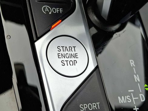 Used 2024 BMW X3 xDrive30i w/ Premium Package w/ZPA image 17