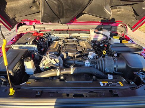 Used 2024 Jeep Wrangler Unlimited Rubicon 392 image 32