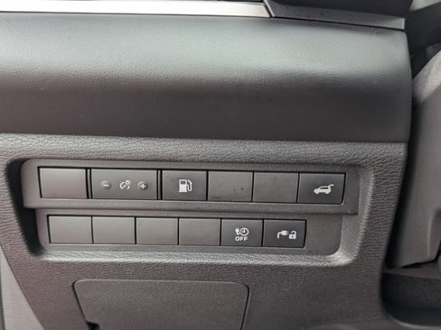 Used 2023 Mitsubishi Outlander SE image 23