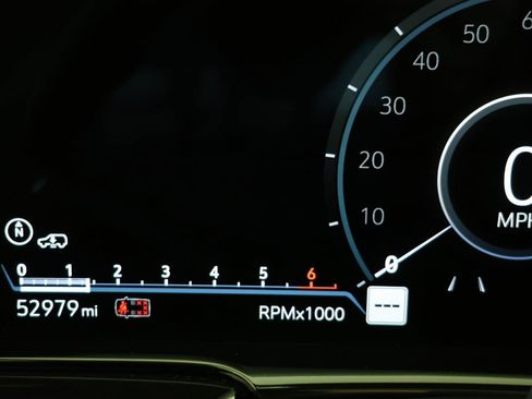 Used 2024 Cadillac Escalade Sport w/ LPO, ONYX Package image 13