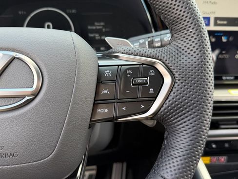 New 2026 Lexus TX 500h AWD image 16