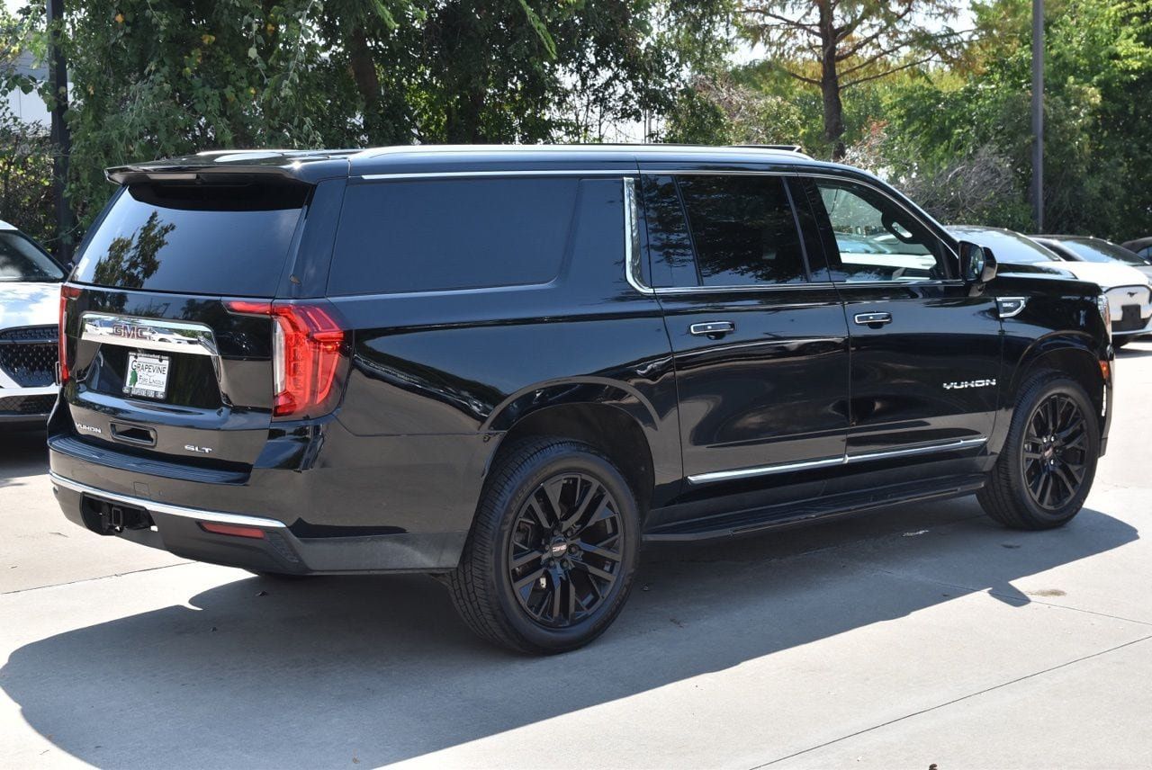 Used 2023 GMC Yukon XL SLT RWD image 7