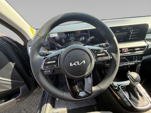 New 2026 Kia Seltos S AWD/4WD image 12