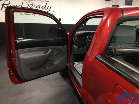 Used 2014 Toyota Tacoma 2WD Regular Cab image 27