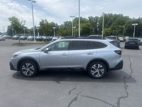 Used 2022 Subaru Outback Limited w/ Popular Package #2 AWD/4WD image 2