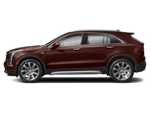 Used 2022 Cadillac XT4 Luxury w/ Cold Weather Package FWD image 3