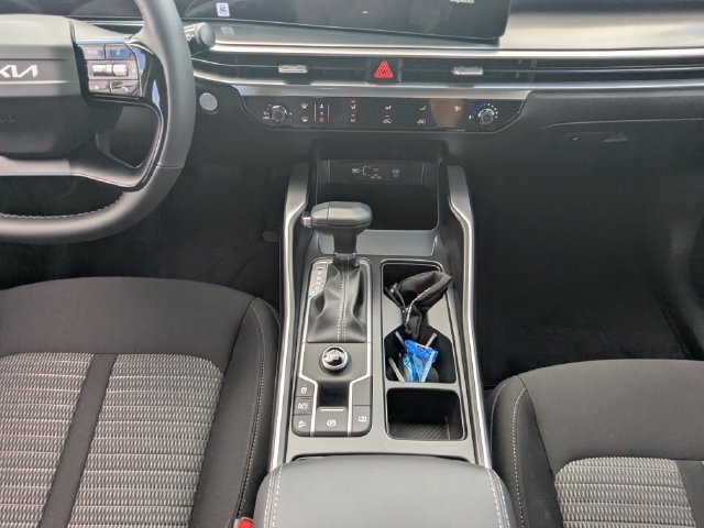 New 2026 Kia Sorento LX FWD image 19